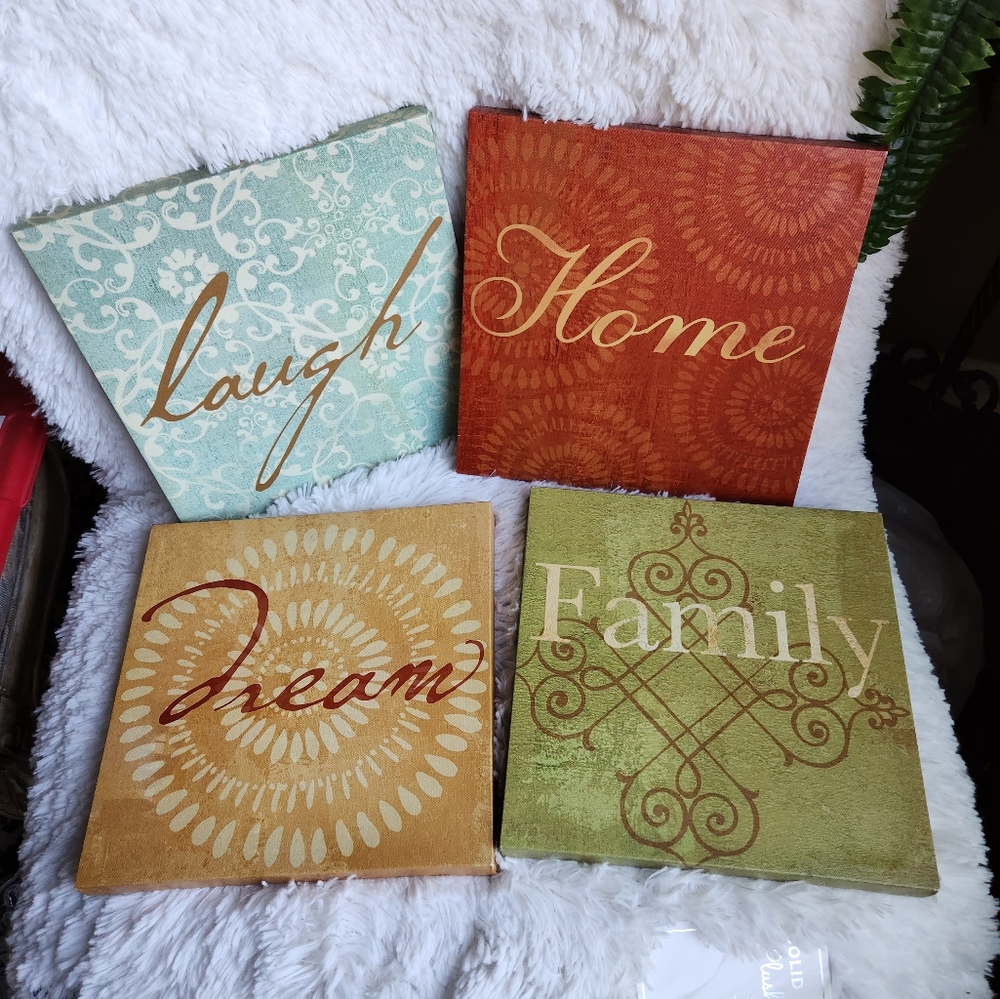 Cynthia  Coulter 4 pc wall decor